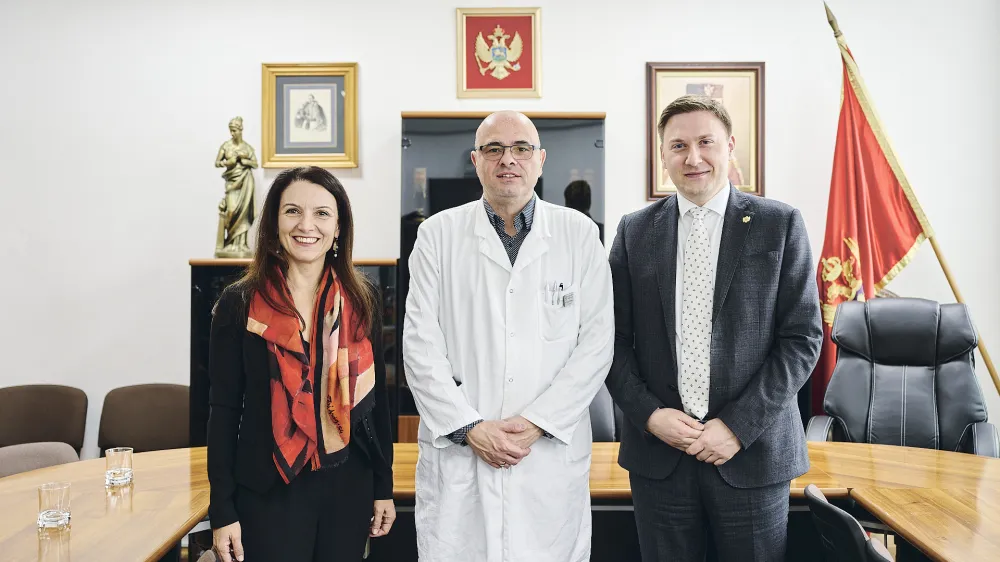 Delegacija UNICEF-a i Ministarstva zdravlja u posjeti porodili&scaron;tu u OB cetinje