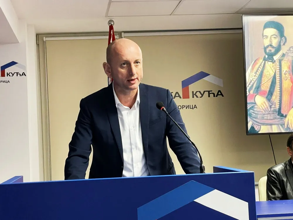 Knežević: Upitna podr&scaron;ka Vladi ako Crna Gora podrži rezoluciju o Srebrenici