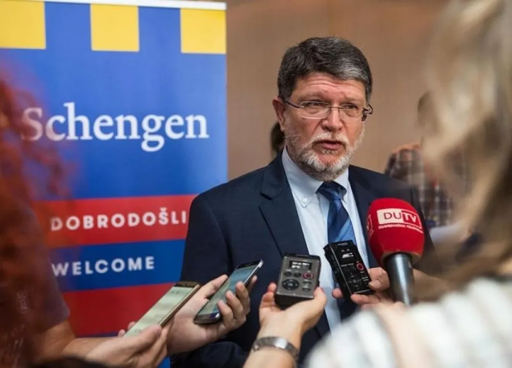 Picula: Srbija želi da nadoknadi gubitak Kosova, pa vr&scaron;i uticaj na Crnu Goru