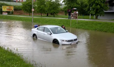 (VIDEO) Grad i poplave pogodile sjeverozapad Hrvatske