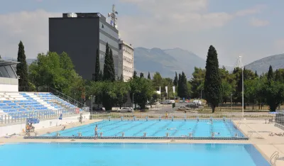 Otvoren bazen u SC "Morača", obezbiјeđene ležaljke