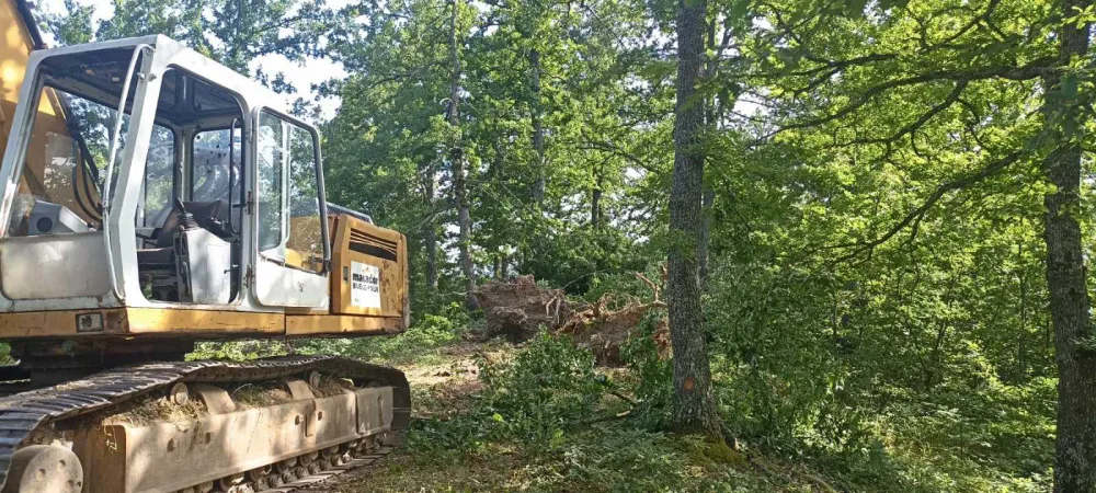 Arheolo&scaron;ki lokalitet opet na udaru ma&scaron;ina koncesionara: Mje&scaron;tani Bijedića&nbsp;životima će braniti nalazi&scaron;te od devastaciјe