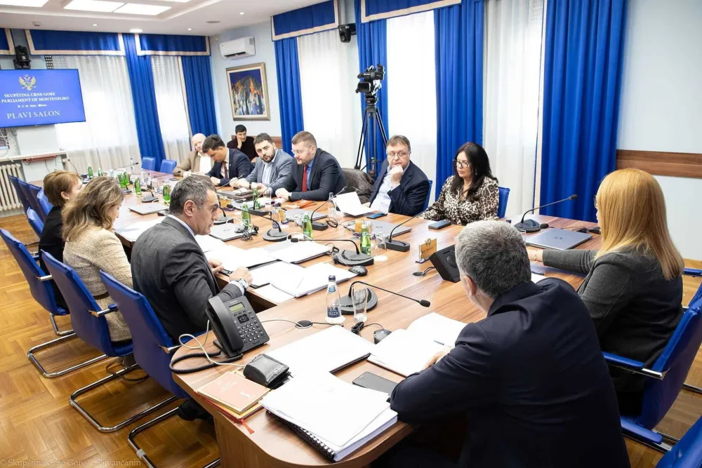 MJU: Zakon o SPI upućivan tri puta, parlament se bavio formom, ne su&scaron;tinom
