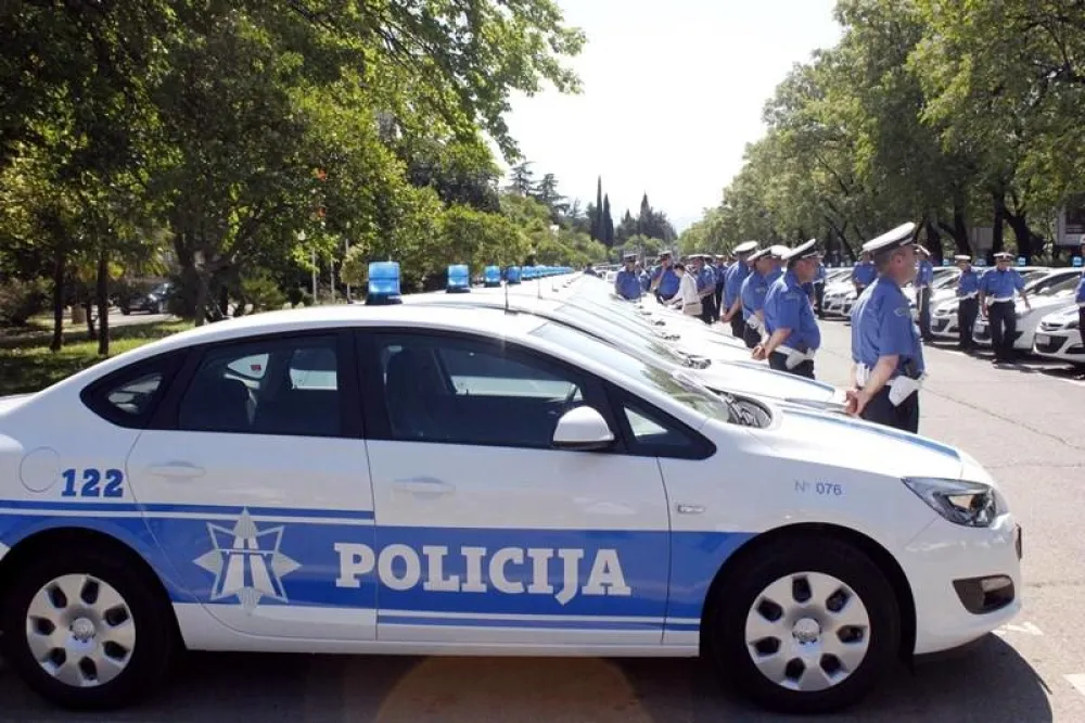 MUP ponovo nabavlja automobile preko lizinga: Za 33 vozila daјu 180.000, pa ih vraćaјu posle godinu