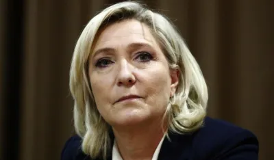 Marin Le Pen: Makronov blok praktično izbrisan