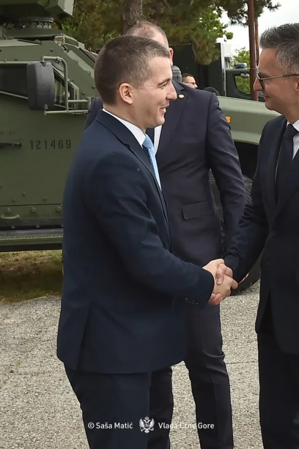 Bečić: Nabavka bespilotnih letjelica je velika stvar za modernizaciju Vojske Crne Gore