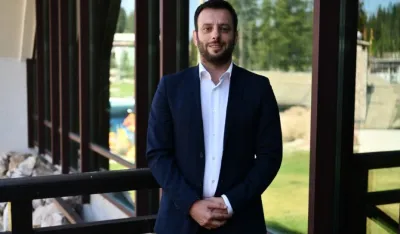 Lisičić: Dok ministar najavljuje poskupljenje, u Tivtu&nbsp; pojedini djelovi grada nemaju napajanje