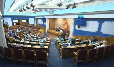 (UŽIVO/VIDEO) Anđu&scaron;ić:&nbsp;Izmjene Zakona o radu olak&scaron;aće partijsko zapo&scaron;ljavanje;&nbsp; Božović: To nije motiv izmjena