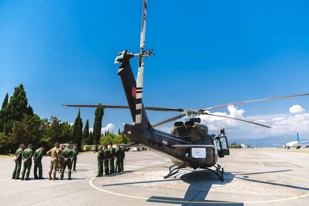 Helikopter Vojske Crne Gore upućen u Sjevernu Makedoniju zbog ga&scaron;enja požara
