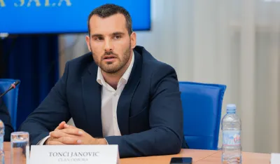 Tonći Janović, PES