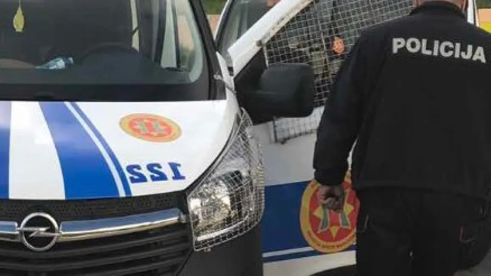 Inspektori kontroli&scaron;u uzimaju li policajci mito
