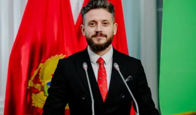 Radovanić: Bilo bi dobro da podnesete ostakve kako ne bi opterećivali na&scaron; EU put