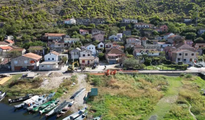 Vranjina dobija pristani&scaron;te, sve kuće nove fasade