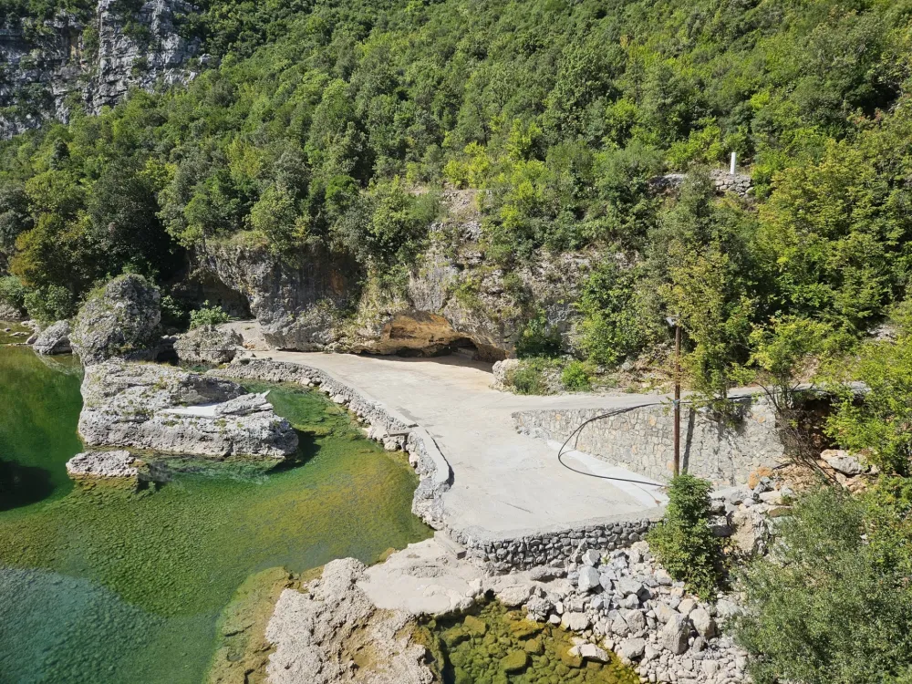 Incijativa za inspekcijski nadzor: Betonizacija u za&scaron;tićenom području Spomenik prirode &ldquo;Kanjon rijeke Cijevne&rdquo;