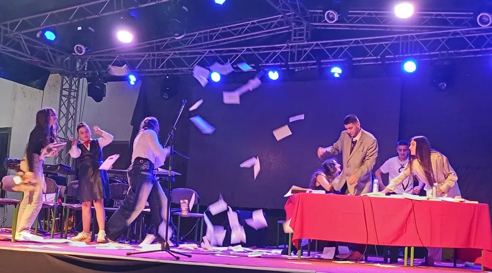 Razotkrivanje namje&scaron;taljki u literaturi