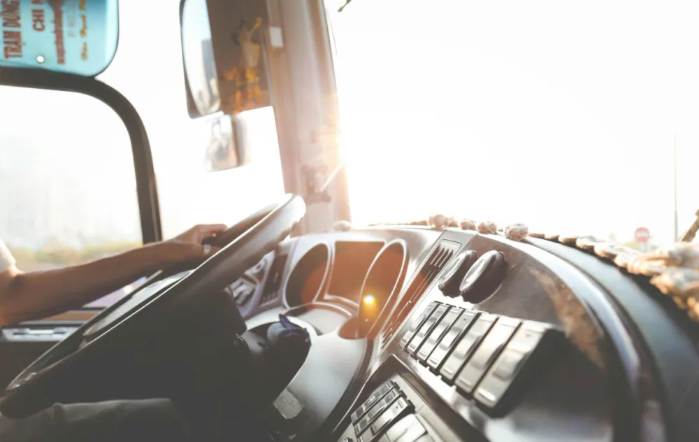 Turska: Autobus udario u stub mosta, najmanje devet mrtvih