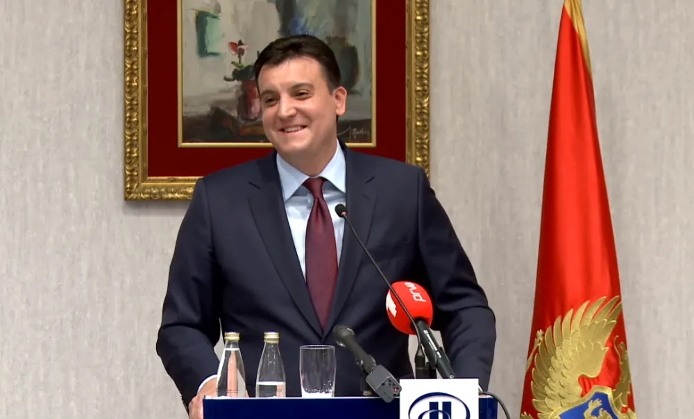 ANDREJ MILOVIĆ