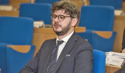 Čarapić: Abazoviću, vidimo se u Skup&scaron;tini da sve razjasnimo