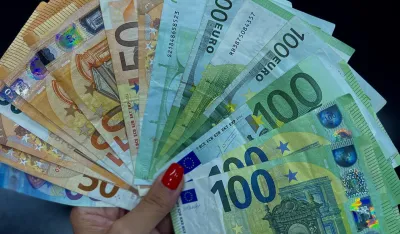 Pare,novac,euri 
