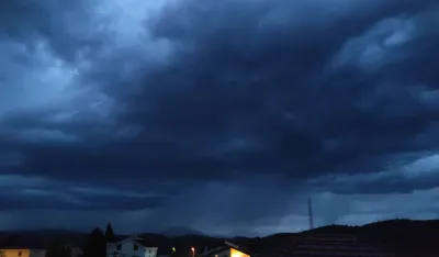 (VIDEO) Nevrijeme paralisalo Italiju: Pijavica nosila sve, čovjek nestao u bujici