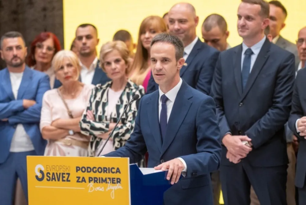 Mugo&scaron;a obi&scaron;ao Blok 5 i Blok 6: Saniraćemo fasade, zapu&scaron;tenu infrestrukturu, rije&scaron;iti pristup &scaron;kolama i urediti zelene povr&scaron;ine