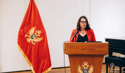 Vujović uputila Vladi predlog za podizanje spomenika mitropolitu Amfilohiju