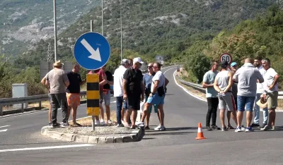 Crmničani ponovo blokiraju Sozinu