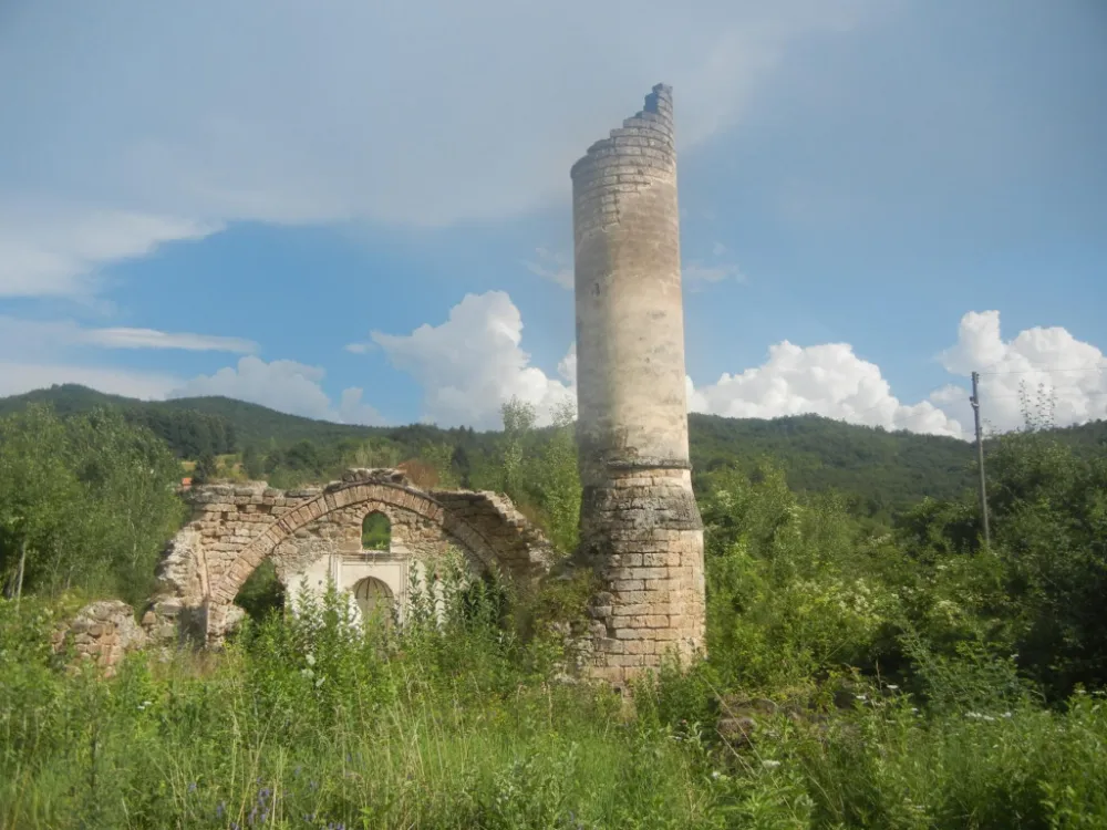 I dalje bez dogovora oko radova na obnovi ostataka svetili&scaron;ta: Oprečna mi&scaron;ljenja o Hajdarpa&scaron;inoj džamiji