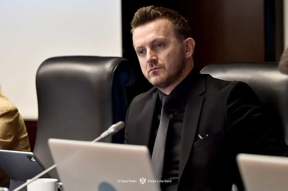 Dukaj: Protivim se ograničavanju rada NVO