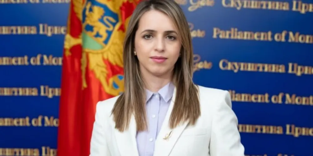 Edina De&scaron;ić