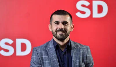 Demokrate: Nenezić se upla&scaron;io či&scaron;ćenja spiskova od fantoma koje je SD upisivao u birački spisak
