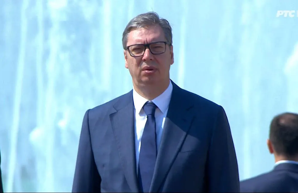 Vučić: Ponosan sam na srpski narod u Crnoj Gori