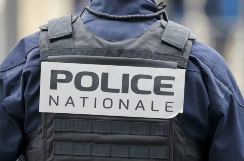 policija francuska