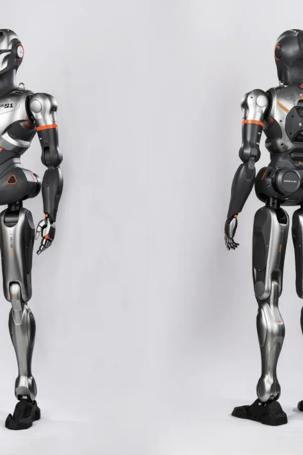ENGINEAI SE01