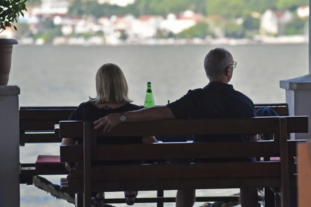 Prema podacima CBCG: Prihodi od turizma pali za skoro 50 miliona