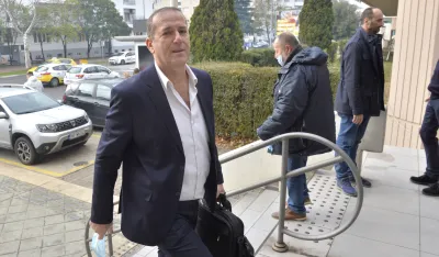 Podnijeta krivična prijava protiv nekoliko zaposlenih u UP: Službenim vozilom od &scaron;kole do vrtića