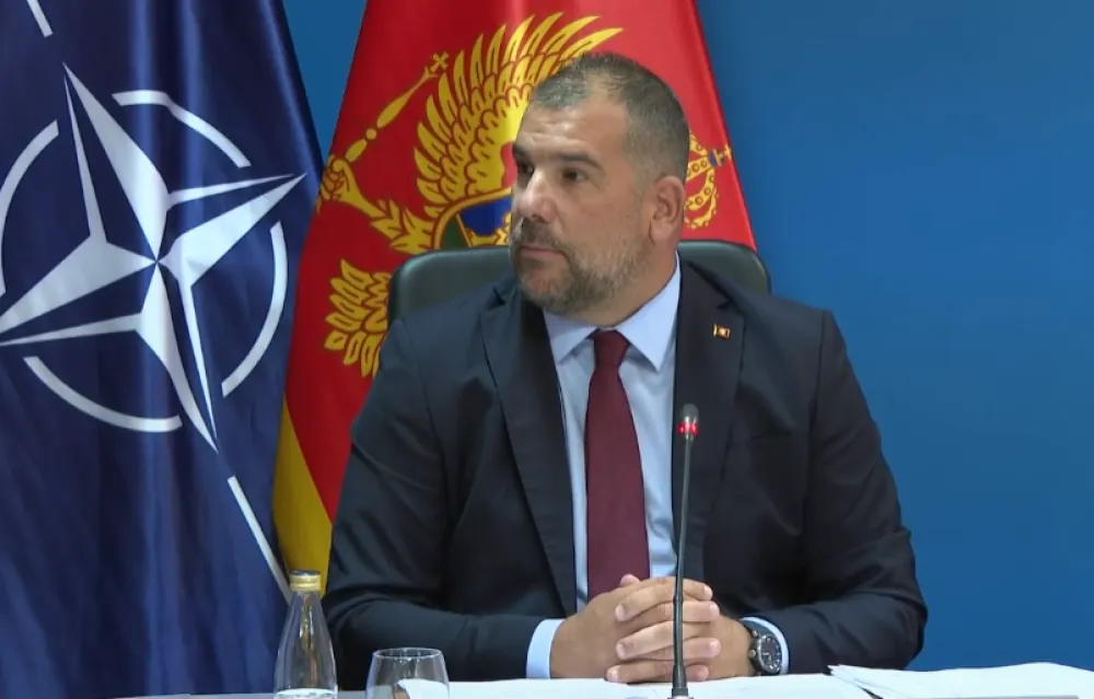 Krapović: Savjet nema ingerencije da izdaje naredbe ministru odbrane, Milatović da ne opstruira reforme u VCG