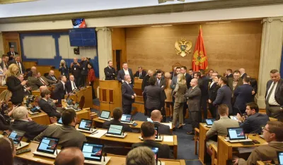 Kabineta Spajića se oglasio&nbsp;povodom prekida sjednice posvećene Premijerskom satu