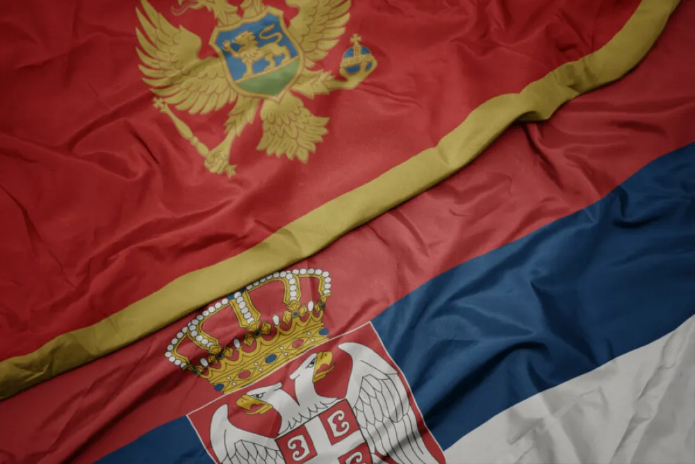 Dvojno državljanstvo Srbije i Crne Gore &ndash; problem birokratskih slijepih ulica