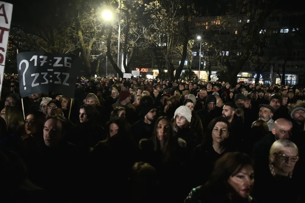 Arhiv javnih skupova: U protestu grupe "Kamo Śutra?" učestvovalo oko 5.000 građana