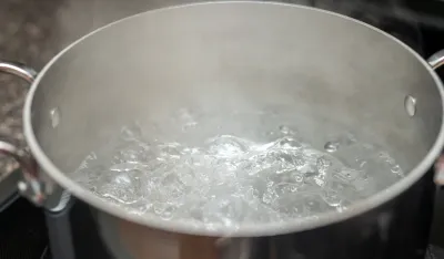 (VIDEO) Podgoričani ponovo iz česme u &scaron;erpu, iz &scaron;erpe u ča&scaron;u