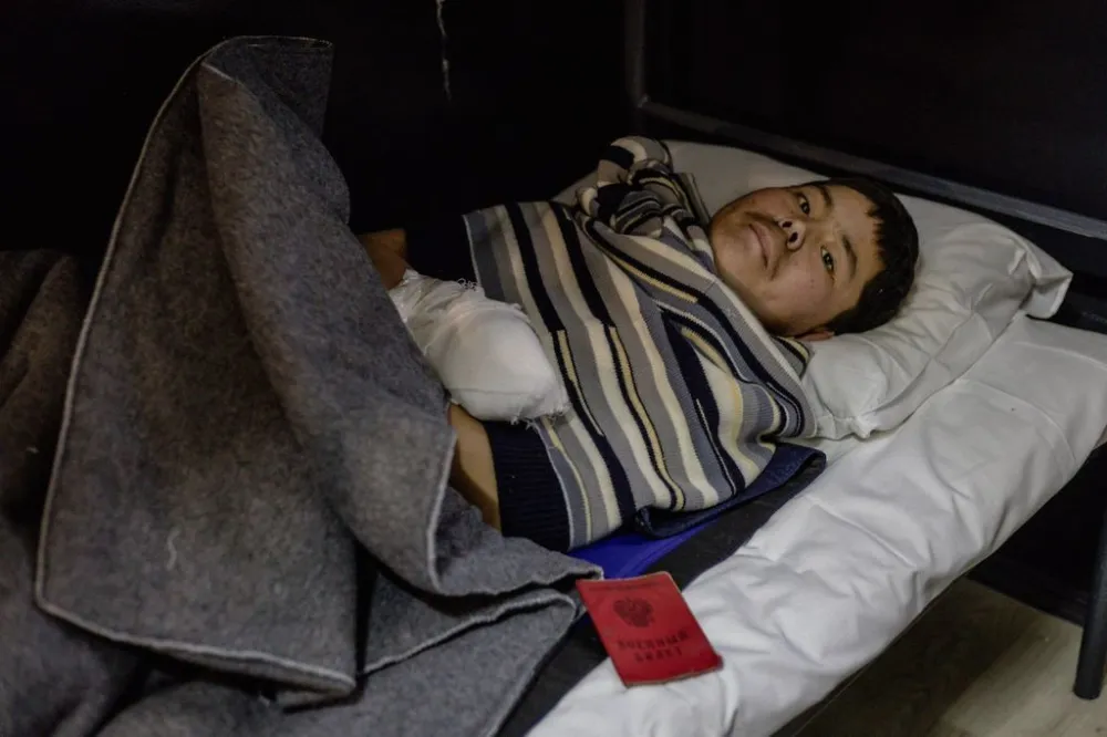 Zelenski objavio fotografije: Zarobili smo vojnike Sjeverne Koreje