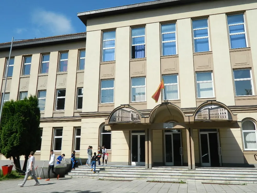 Suspendovan porfesor beranske gimnazije osumnjičen za krijumčarenje narkotika