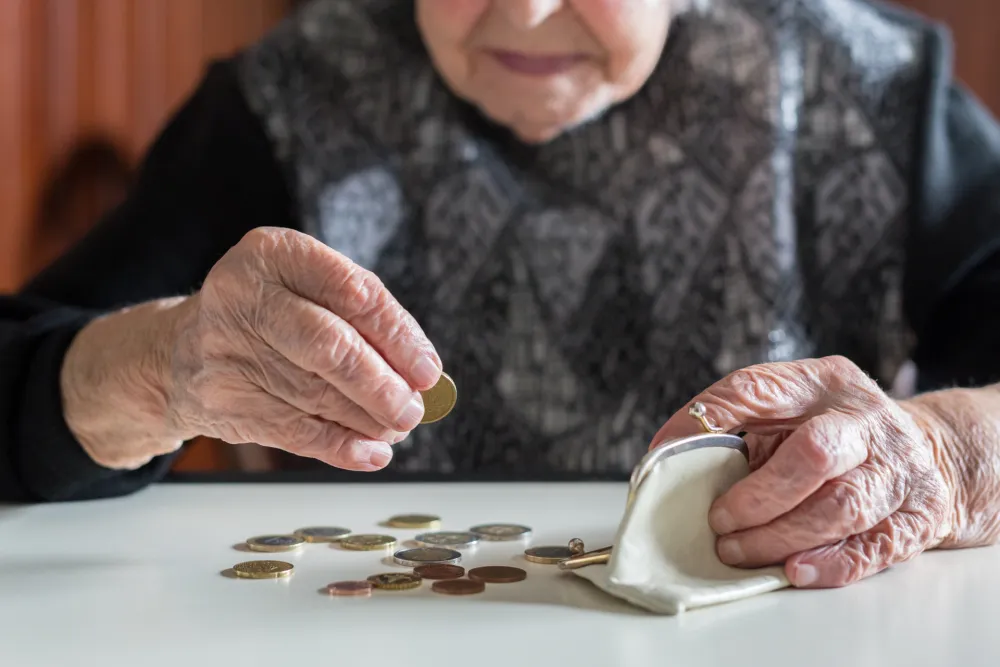 Deficit za 11 mjeseci skoro 190 miliona eura