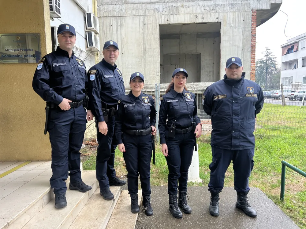 (VIDEO) Služba Komunalne policije se obnovila: Dobili dva vozila i uniforme