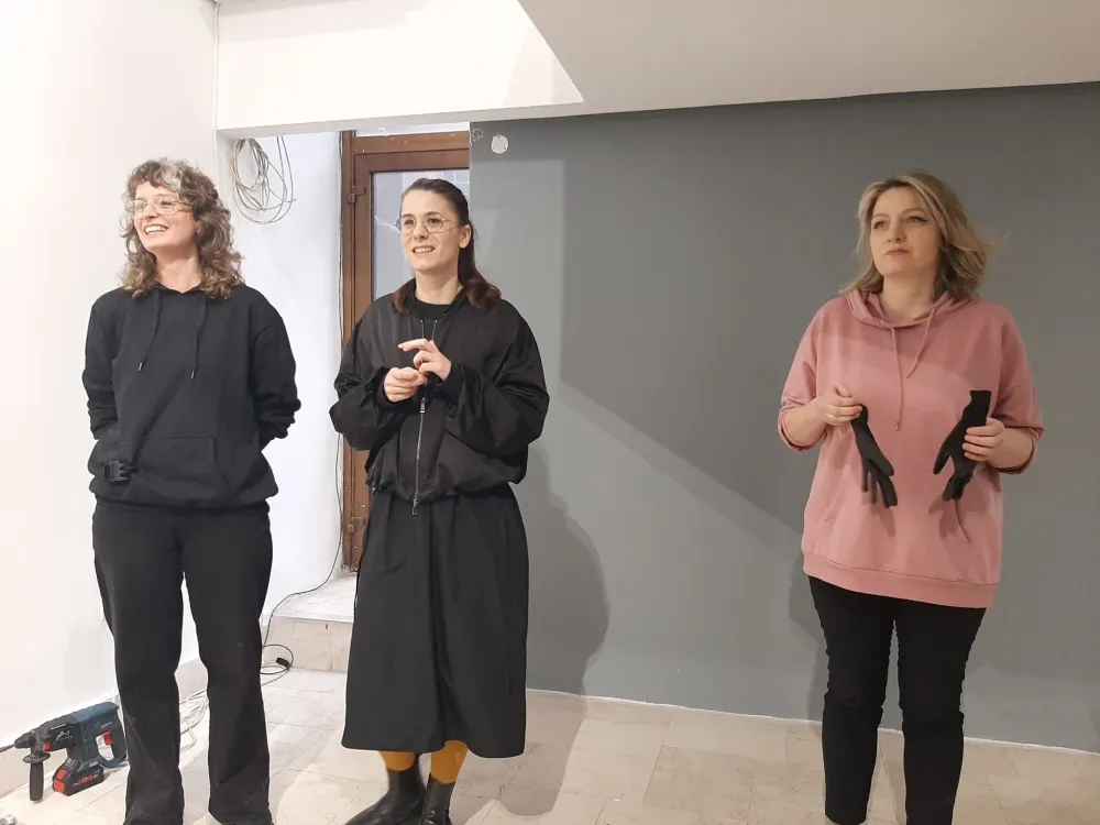 Izložba kao mjesto dijaloga i igre