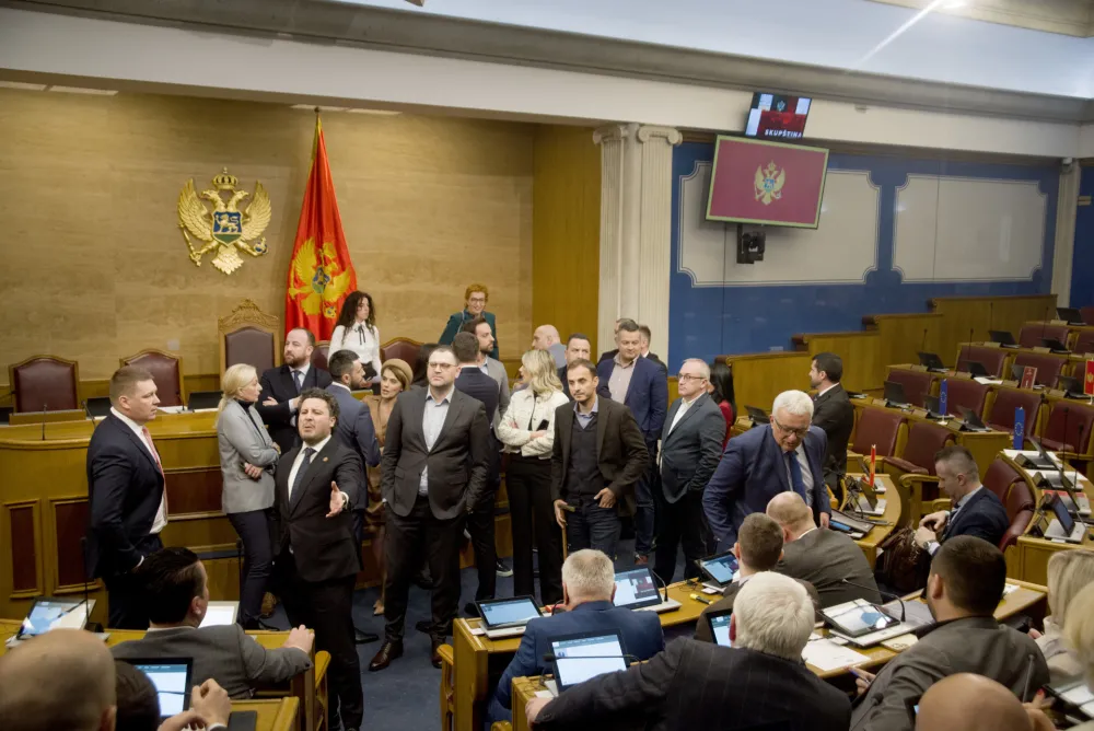Zajednički stav opozicije: Za rje&scaron;enje krize neophodno je da se vlast na svim nivoima vrati po&scaron;tovanju Ustava i pravnog sistema