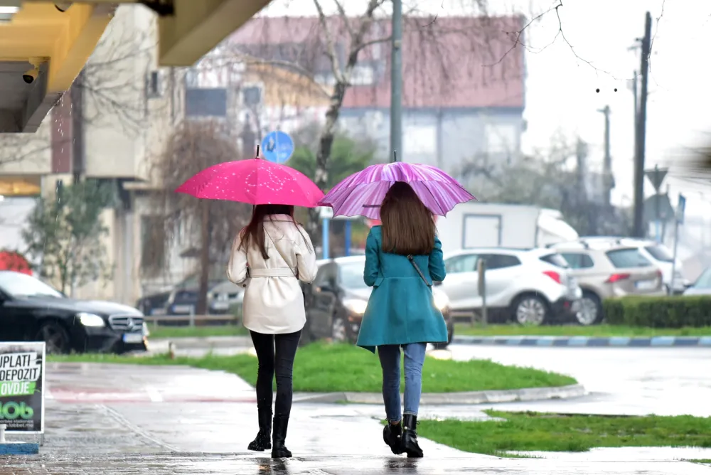 Sjutra oblačno sa ki&scaron;om, do 17 stepeni