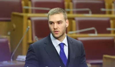 Rakočević u Va&scaron;ingtonu: Vlada ima proevropsku retoriku, a antievropsku politiku