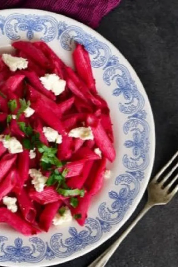 Tjestenina sa cveklom i feta sirom